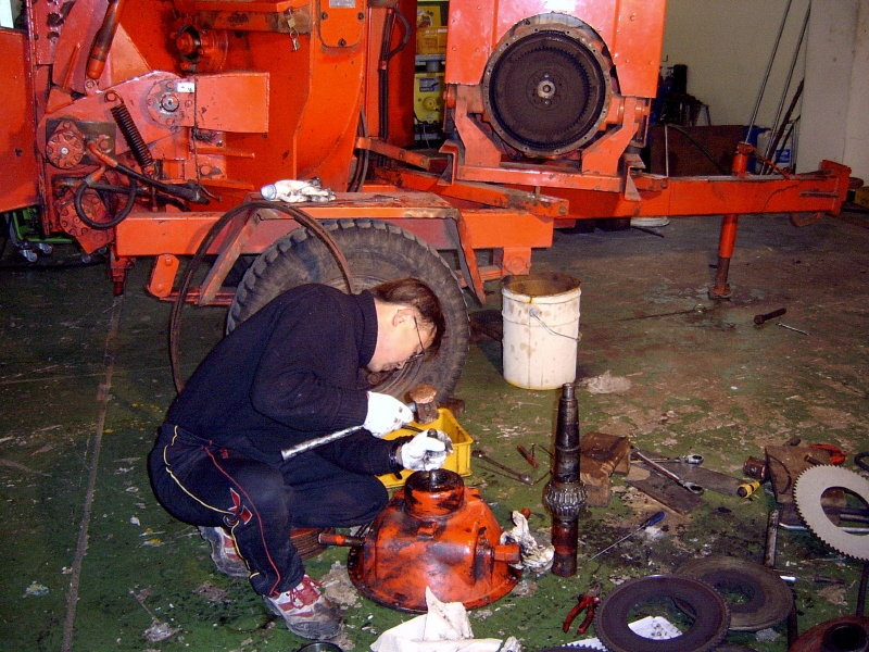 간벌폭 파쇄기 점검