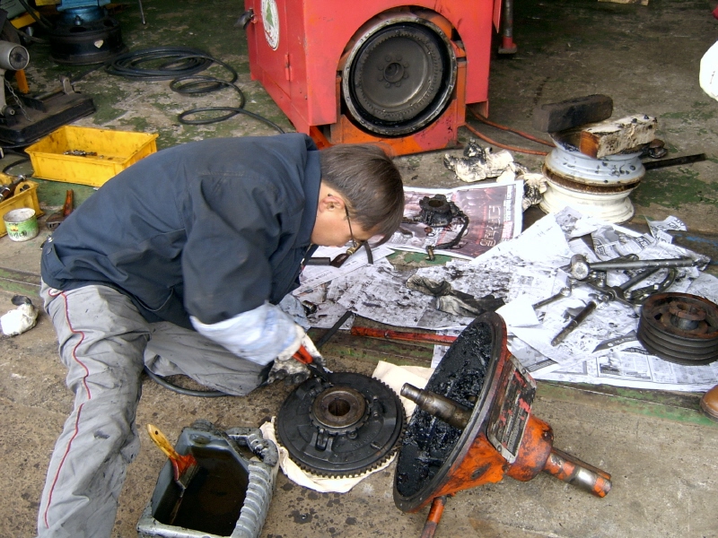 간벌폭 파쇄기 점검