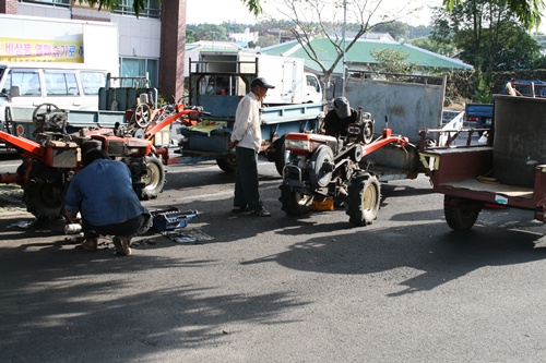 납읍리 농기계순회수리