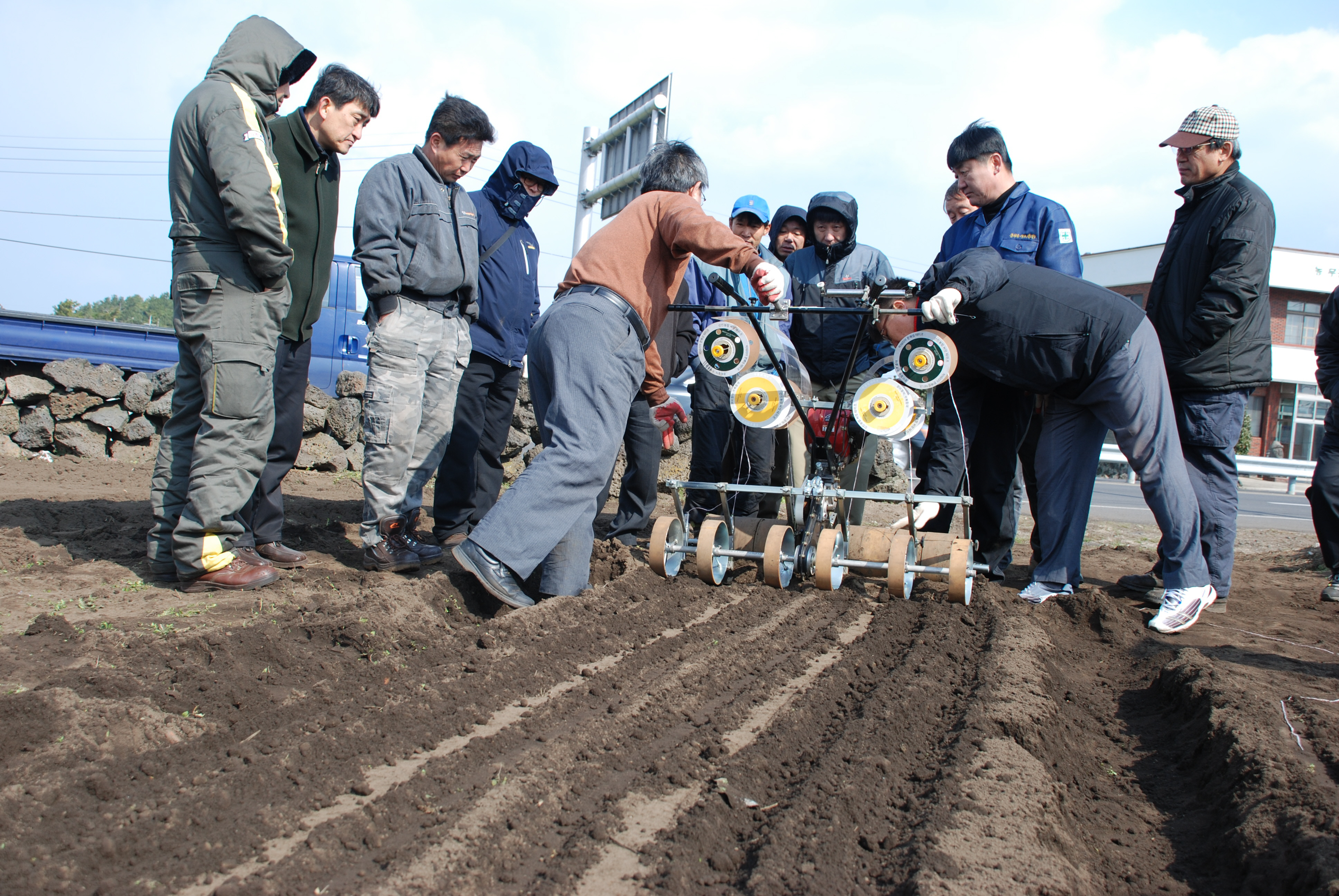 씨앗테이핑 파종기(6조식) 파종연시 현장