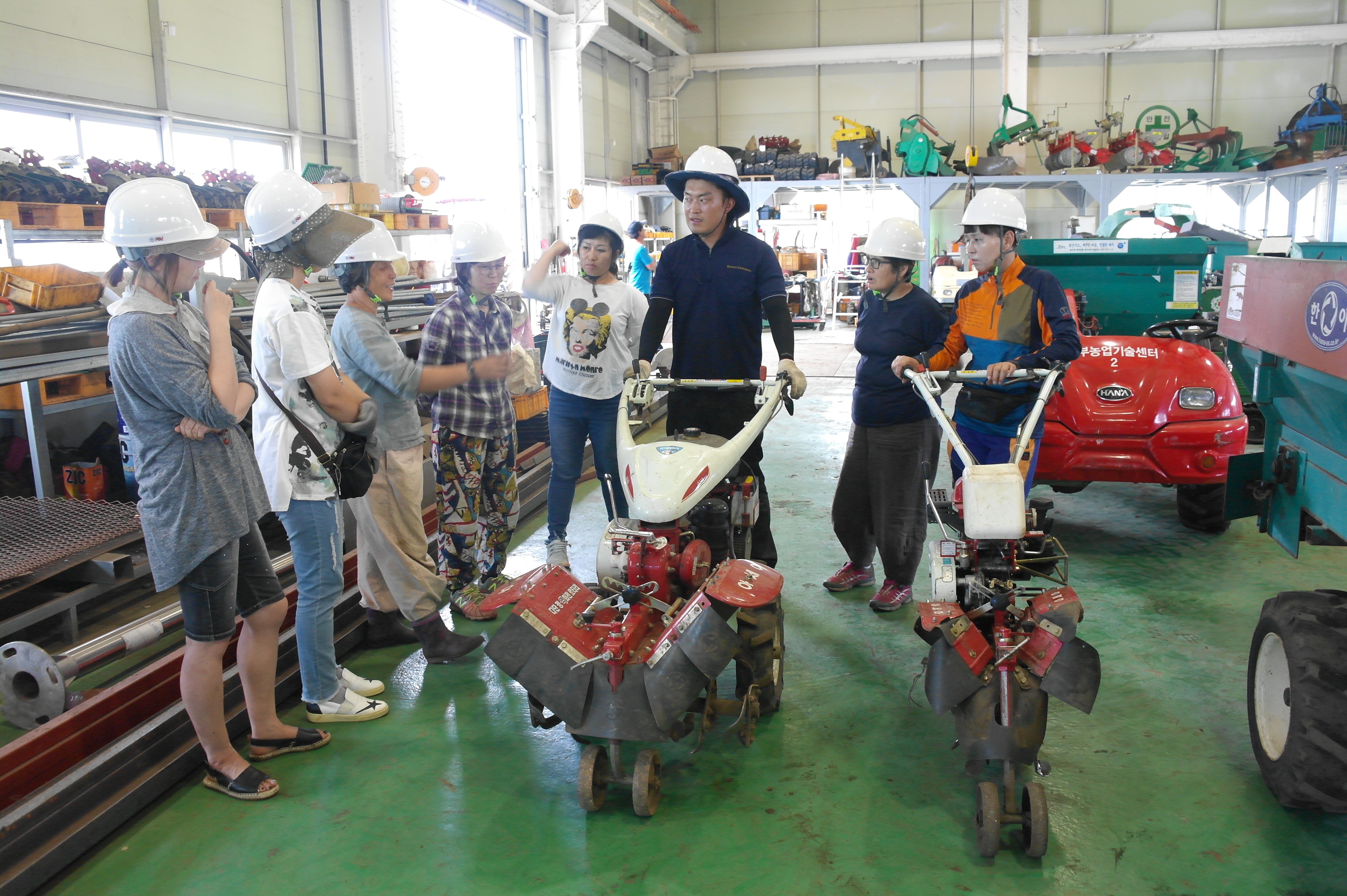 여성친화형 농기계교육 현장 속으로...
