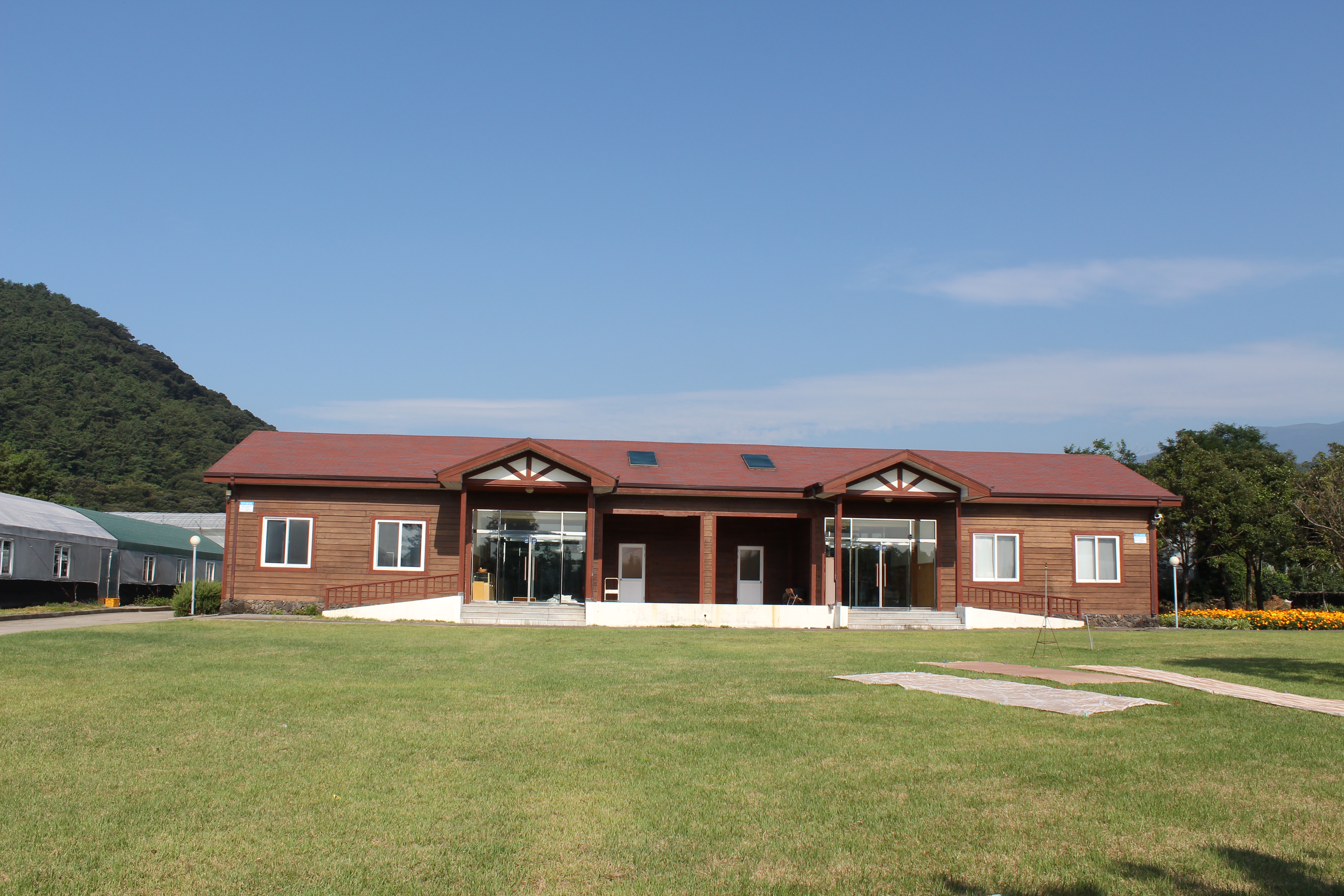 서귀포농업기술센터 내부 전경사진 입니다.